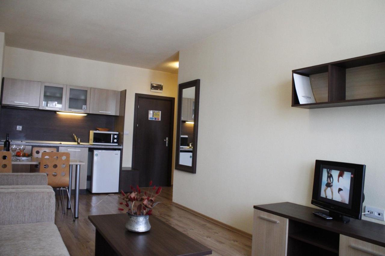 פמפורובו Nevada Aparthotel מראה חיצוני תמונה