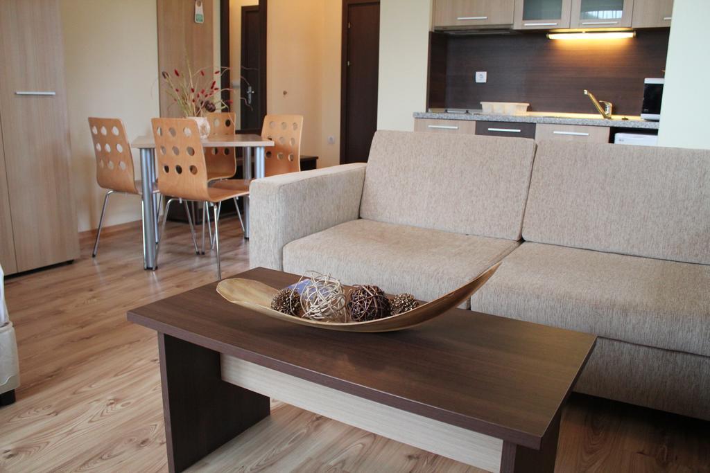 פמפורובו Nevada Aparthotel מראה חיצוני תמונה