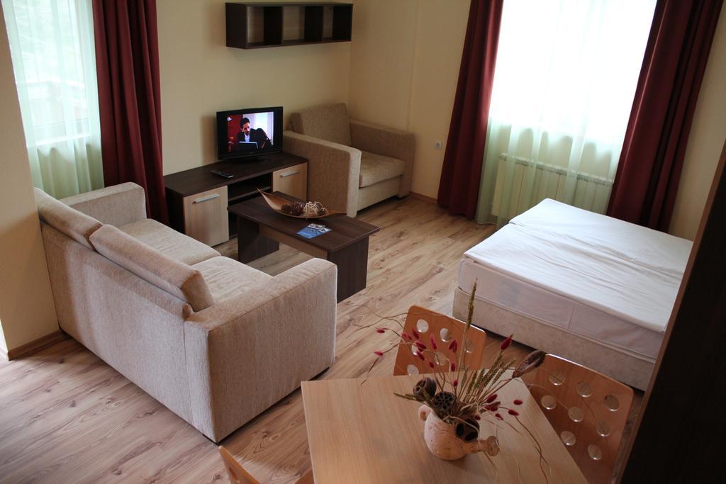 פמפורובו Nevada Aparthotel מראה חיצוני תמונה